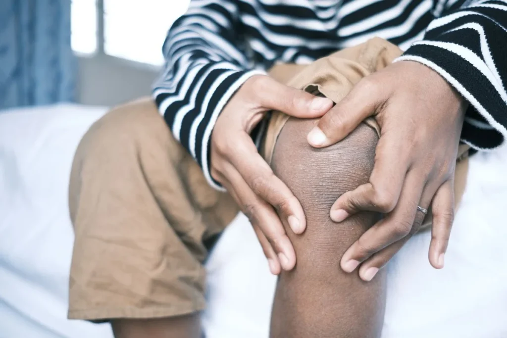 Douleur au genou pendant la course : les carences nutritionnelles que personne ne vérifie