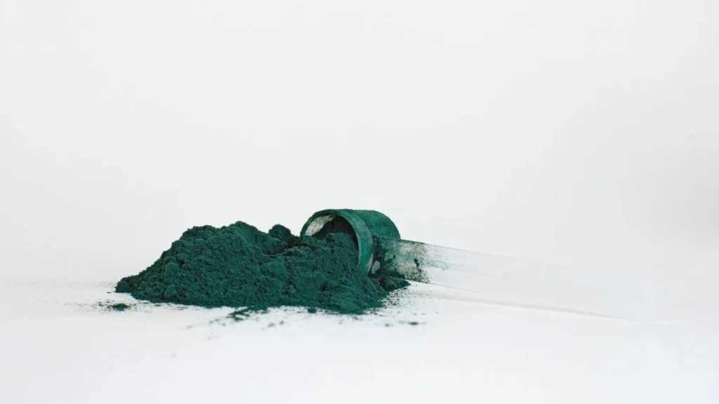 Spiruline au Maroc : B12, fer et contrôles du lot